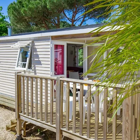 Campsite Taxo Les Pins 4*