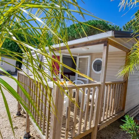 Camping Taxo Les Pins 4*