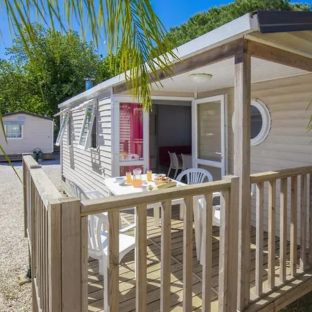 Taxo Les Pins 4*