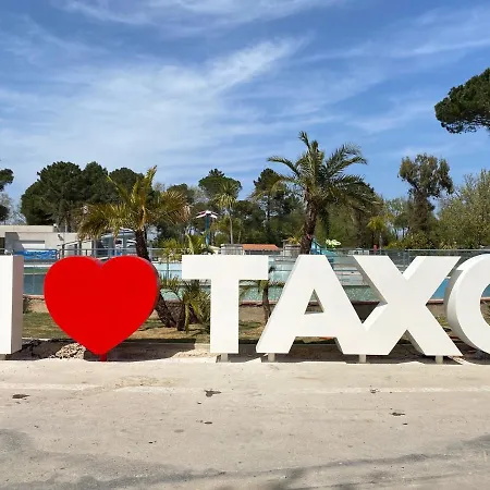 Taxo Les Pins Κάμπινγκ 4*