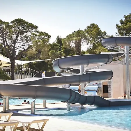 Κάμπινγκ Taxo Les Pins 4*